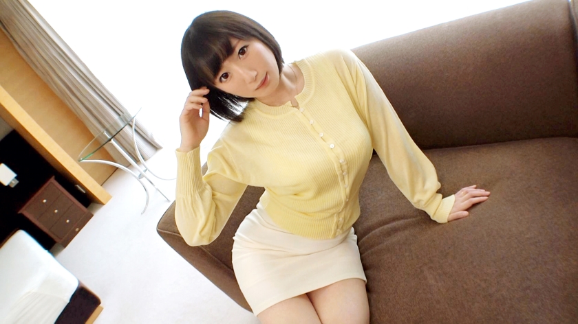 [First shot] [Late-blooming married woman] [Polite immoral service] A late-blooming married woman who is not satisfied with her sexual life appears. 