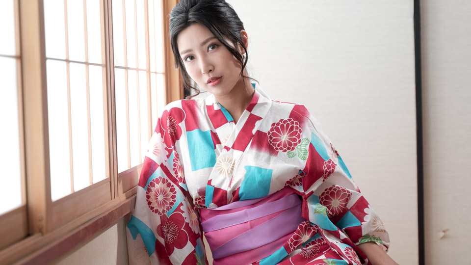 M Slut: Emiri Momota