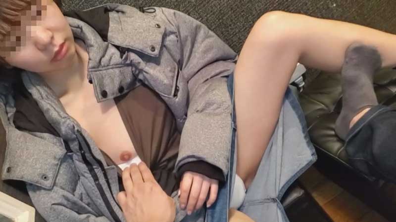 Individual A young wife who is continuously vaginal cum shot asking for a loan without discipline even if the inside of the vagina is polluted with another stick