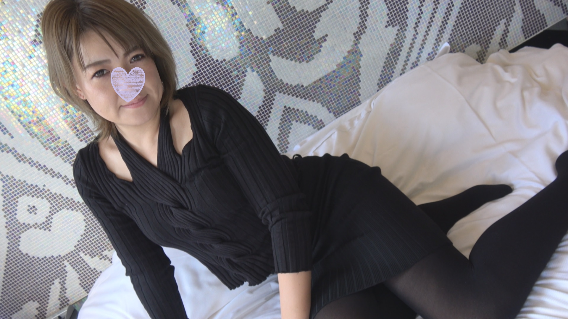 Personal shooting Taeko 40 years old a large amount of vaginal cum shot to a bewitching shaved beautiful wife